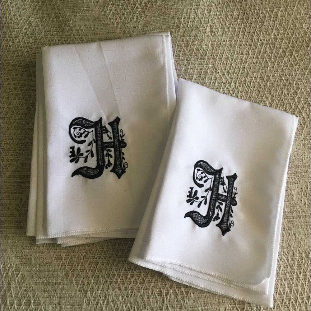💥SALE💥 Monogram Clothe Napkins